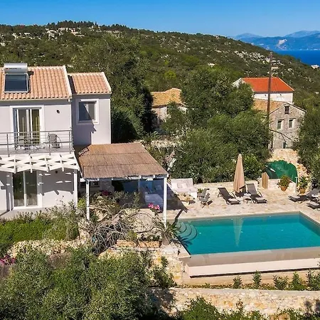Island Breeze Villa Mpogdanatika
