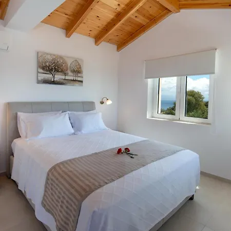 Island Breeze Villa Mpogdanatika