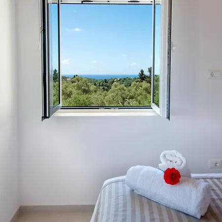 Island Breeze Villa *